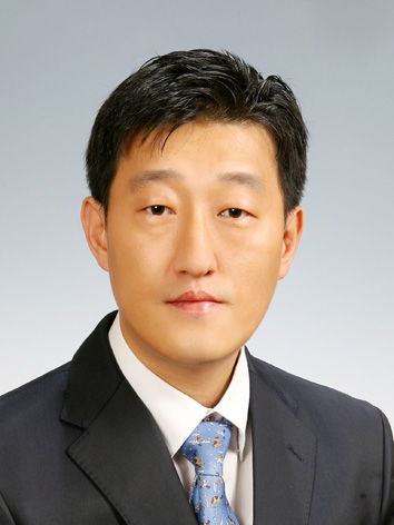 임시영 증명사진